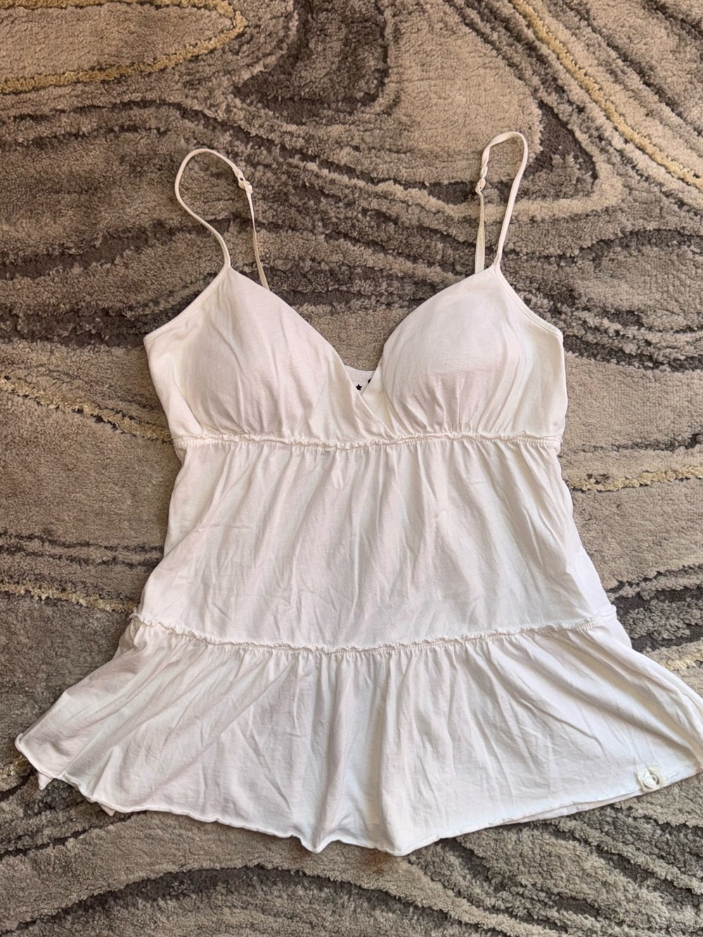lei White Spaghetti Strap Tank Top